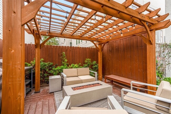 property at 5321 Lillian St