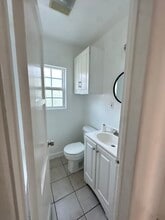 1306 N Fries Ave in Wilmington, CA - Building Photo - Building Photo