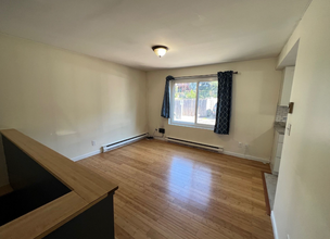 126 Marginal St, Unit Unit1 2-bed 1-bath in Boston, MA - Building Photo - Building Photo