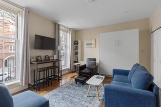 21 Bowdoin St, Unit 2B in Boston, MA - Building Photo - Building Photo