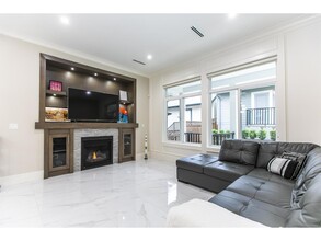 2916 160 St in Surrey, BC - Building Photo - Building Photo