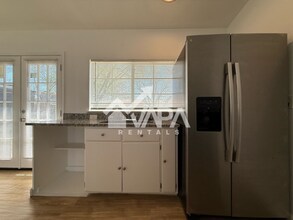 7210 Glen Cross Dr in San Antonio, TX - Building Photo - Building Photo