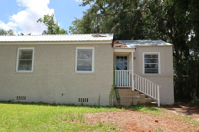 property at 817 Lilly St