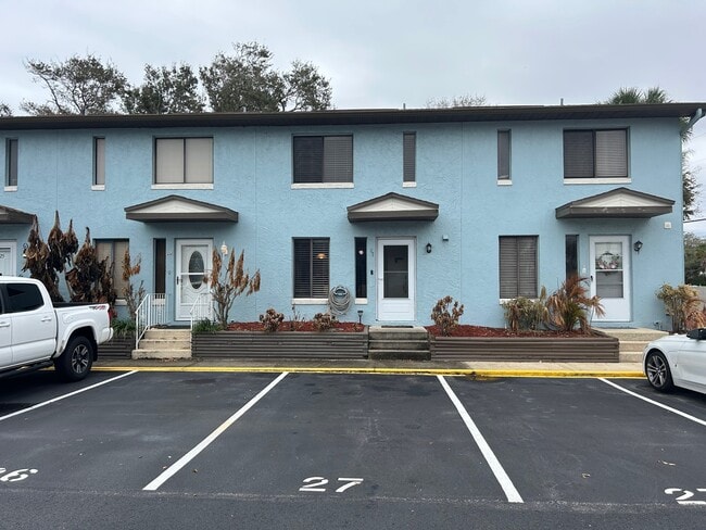 3333 S Ridgewood Ave, Unit 27 in Port Orange, FL - Foto de edificio - Building Photo