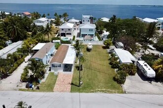 5 Michael Dr in Key Largo, FL - Building Photo - Building Photo