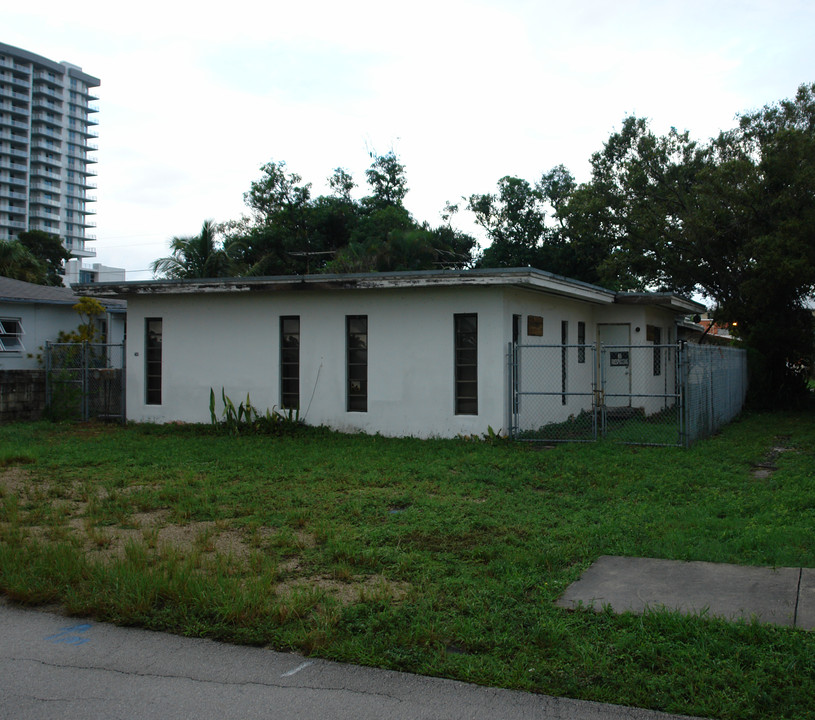 433 NE 4th Ave in Fort Lauderdale, FL - Building Photo