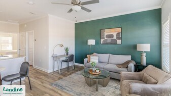 7 Dairy Crk Rd SW in Huntsville, AL - Building Photo