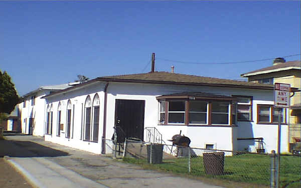 1519 W 145th St in Gardena, CA - Building Photo
