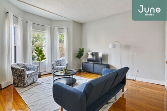 21 Highgate St-Unit -D in Boston, MA - Building Photo - Building Photo