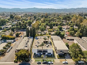 12206 Magnolia Blvd in Valley Village, CA - Building Photo - Building Photo