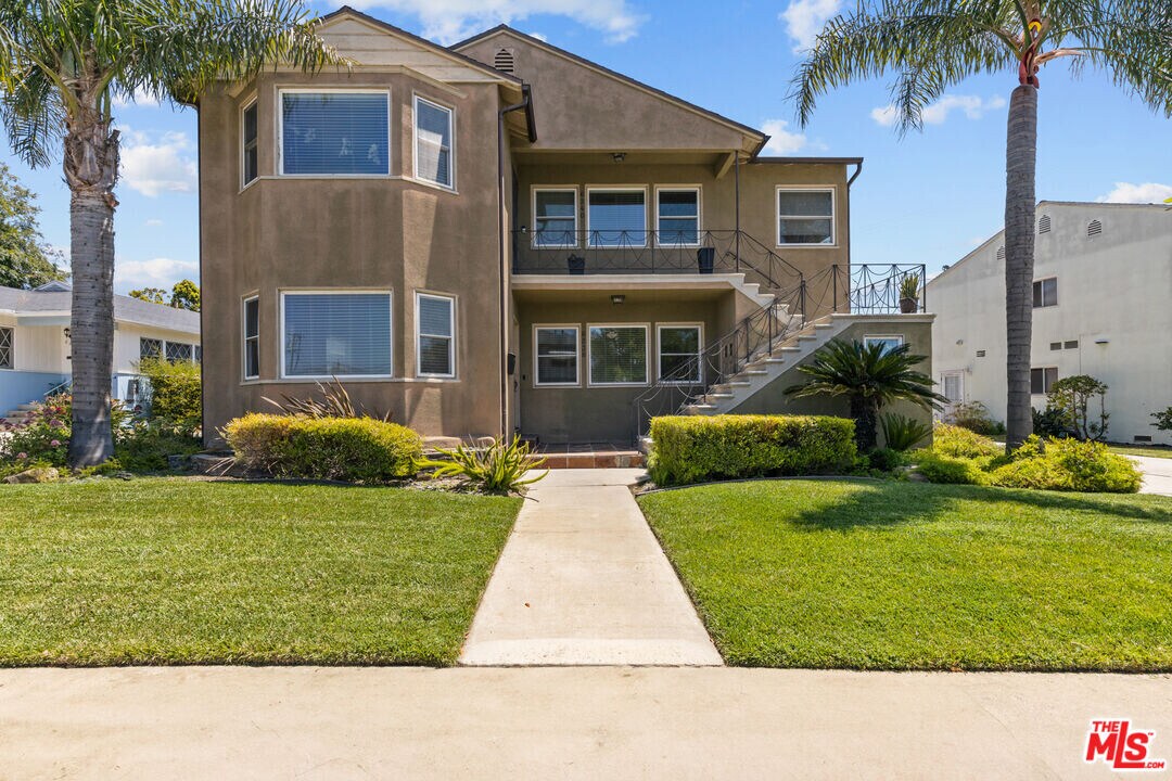 6238 La Tijera Blvd in Los Angeles, CA - Building Photo