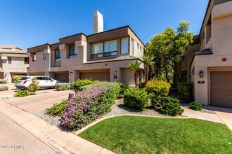 7400 E Gainey Club Dr in Scottsdale, AZ - Building Photo - Building Photo