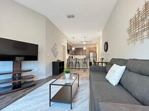 2615 N Grady Ave, Unit SI ID1504557P in Tampa, FL - Building Photo - Building Photo