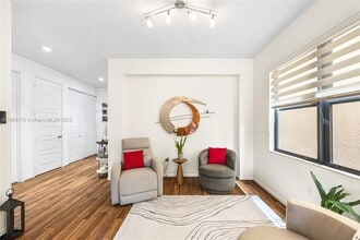 639 NE 193rd St in Miami, FL - Building Photo - Building Photo