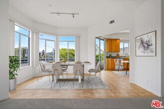 1325 Arizona Ave in Santa Monica, CA - Building Photo - Building Photo