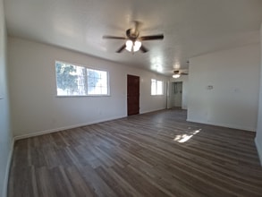 1111 Central Ave in Hollister, CA - Building Photo - Building Photo