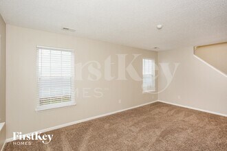 15563 Dusty Trail in Noblesville, IN - Building Photo - Building Photo