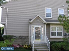 101 Coventry Way in Mount Laurel, NJ - Building Photo