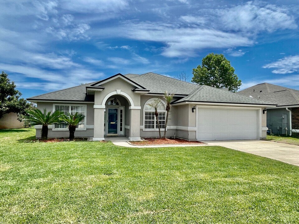 31184 Grassy Parke Dr in Fernandina Beach, FL - Building Photo