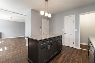 157 Spring St in Medford, MA - Building Photo - Building Photo