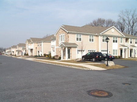 Hanover Glen in Bethlehem, PA - Building Photo