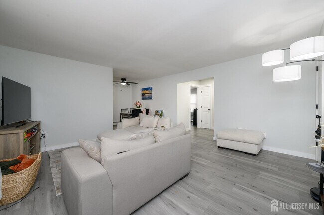 289 Main St in Spotswood, NJ - Building Photo - Building Photo