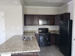 16914 Spirit Brook in Selma, TX - Building Photo - Building Photo