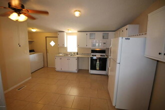 1468 S Calle Anasazi in Tucson, AZ - Building Photo - Building Photo