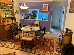 17 Deuce Ct in Fairfax, CA - Foto de edificio - Building Photo