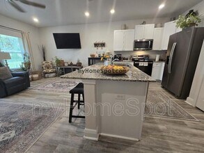 1226 Fairchild Vlg Dr in Pensacola, FL - Building Photo - Building Photo