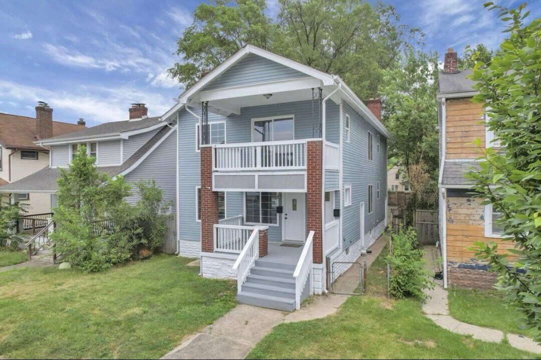 1364 S Champion Ave, Unit 1364 S Champion in Columbus, OH - Building Photo