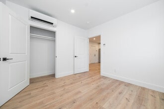 Lake 37 in White Plains, NY - Foto de edificio - Building Photo