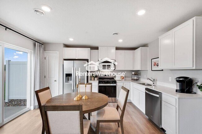 17520 Driscoll Pl in Lakeville, MN - Foto de edificio - Building Photo