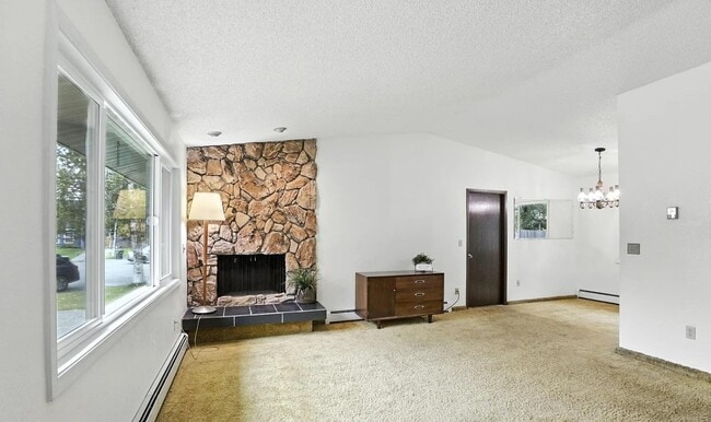 2319 Success Dr in Anchorage, AK - Building Photo - Building Photo