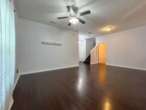 2138 NW 76th Pl in Gainesville, FL - Building Photo - Building Photo