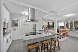 551 SW 13th Ave in Fort Lauderdale, FL - Foto de edificio - Building Photo