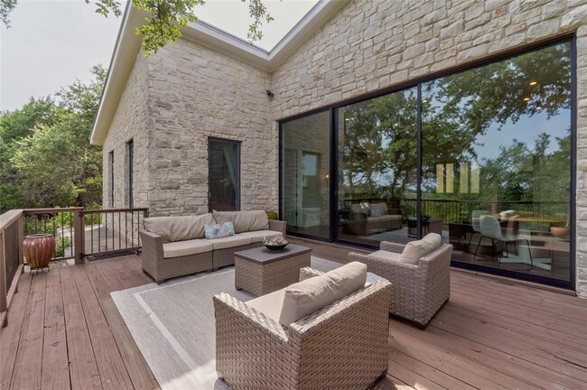 2102 Paisano Rd in Austin, TX - Building Photo - Building Photo