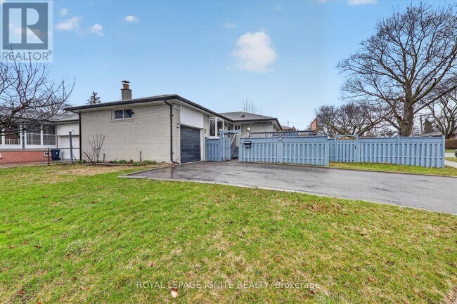 56 Frost St in Toronto, ON - Building Photo - Building Photo