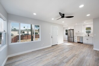 4062 Charles St in La Mesa, CA - Building Photo - Building Photo