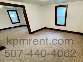 621 Oak St in Osage, IA - Building Photo - Building Photo