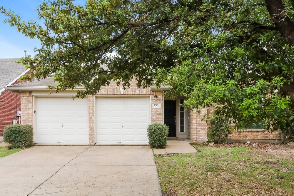 501 Branch St in Forney, TX - Building Photo