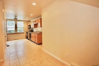 7988 Mariaville Rd, Unit 2 in Delanson, NY - Foto de edificio - Building Photo