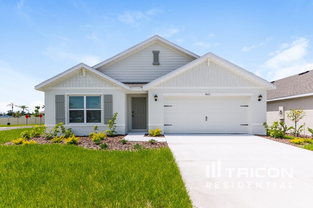 4623 Dusky Dawn Ln in Palmetto, FL - Building Photo