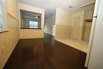 21702 E Memorial Dr in Porter, TX - Building Photo - Building Photo