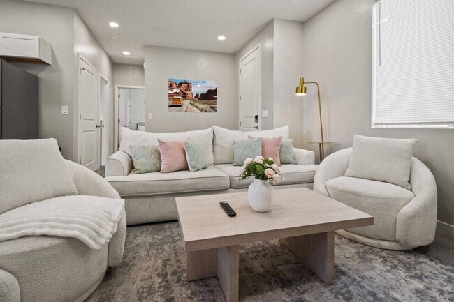 6612 W Paradise Ln, Unit SI ID1240449P in Glendale, AZ - Building Photo - Building Photo