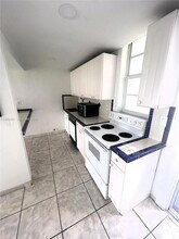 2851 Leonard Dr, Unit J502 in Aventura, FL - Building Photo - Building Photo