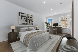 106 Central Park S in New York, NY - Building Photo - Building Photo