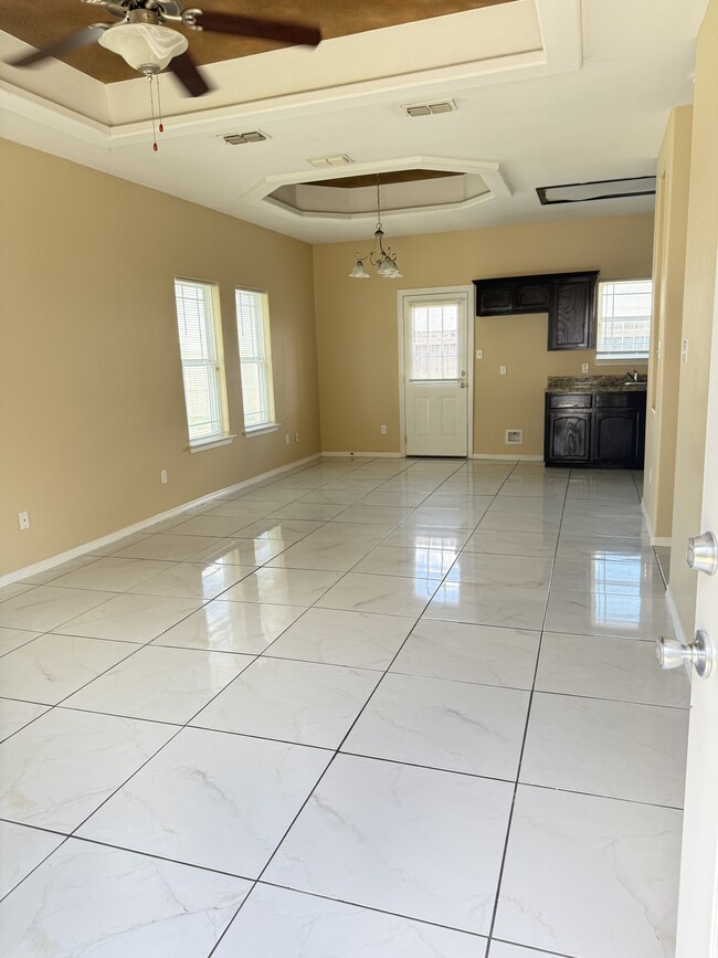 3108 Rosemary Dr, Unit 1 in Weslaco, TX - Building Photo - Building Photo