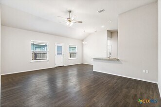 636 Heathers Wy in Seguin, TX - Building Photo - Building Photo