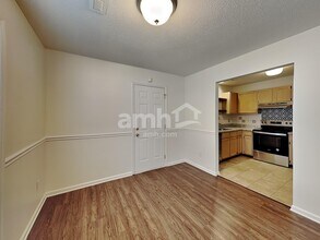 7307 Poplar Grove Trl in Greensboro, NC - Building Photo - Building Photo